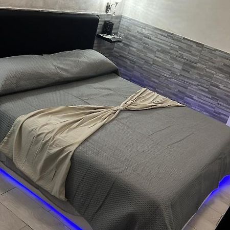La Piccola Casetta Del Centro Палермо Екстериор снимка